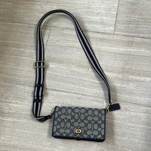 Coach bag with card slots - EUC!